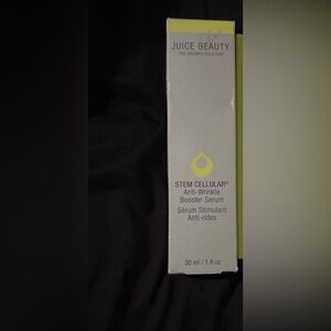 Juice Beauty Stem Cellular Anti-Wrinkle Booster Serum - White and Yellow